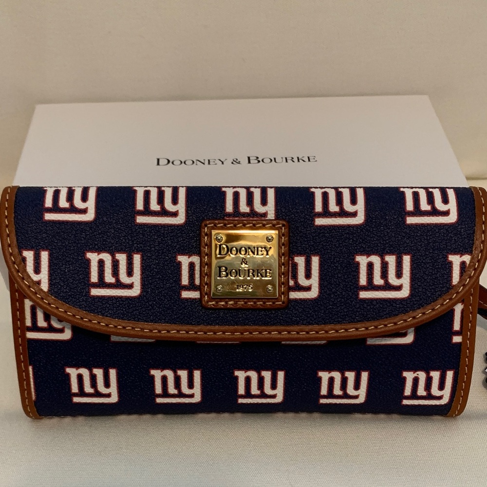 NWT - Dooney & Bourke NFL NY GIANTS Clutch